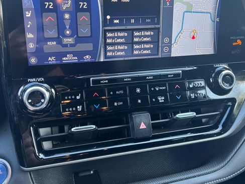 Used 2021 Toyota Highlander Limited AWD/4WD image 14