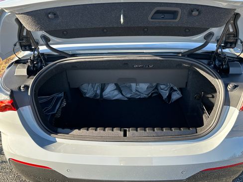 Used 2023 BMW 430i Convertible w/ M Sport Package image 27