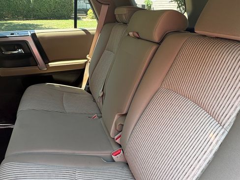 Used 2018 Toyota 4Runner SR5 RWD image 11