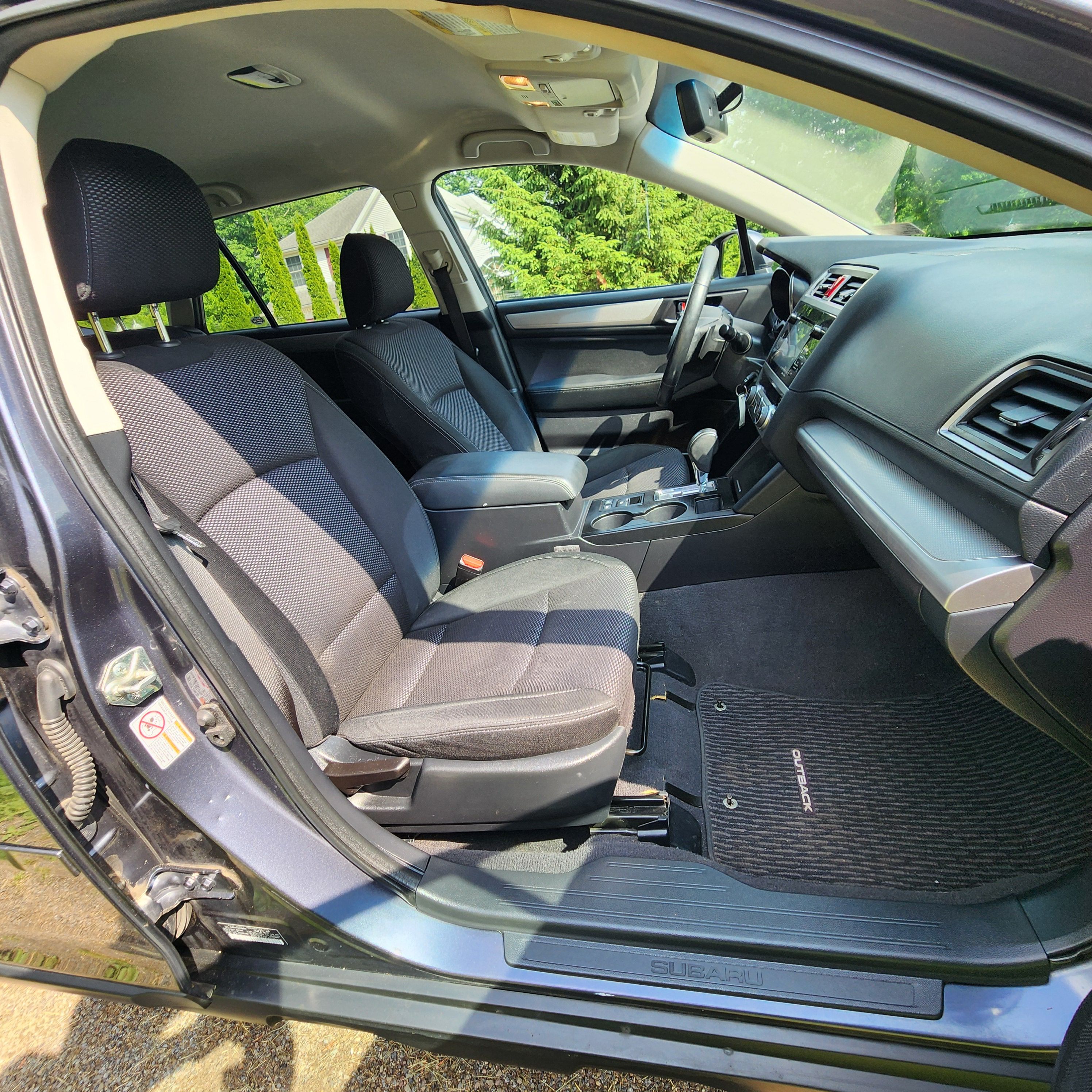 Used 2017 Subaru Outback 2.5i Premium AWD/4WD image 12