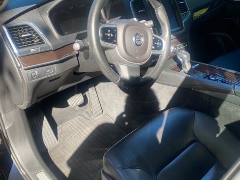 Used 2019 Volvo XC90 T5 Momentum w/ Advanced Package image 31