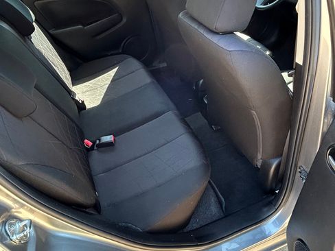 Used 2014 MAZDA MAZDA2 Sport FWD image 11