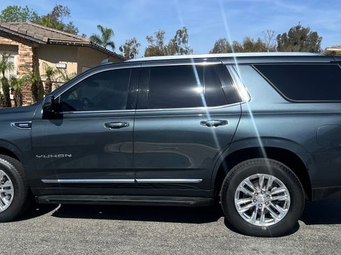 Used 2021 GMC Yukon SLT w/ Rear Media and Nav Package image 1