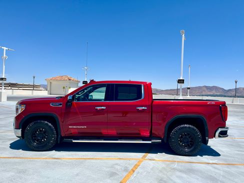 Used 2020 GMC Sierra 1500 SLT w/ SLT Premium Plus Package AWD/4WD image 2