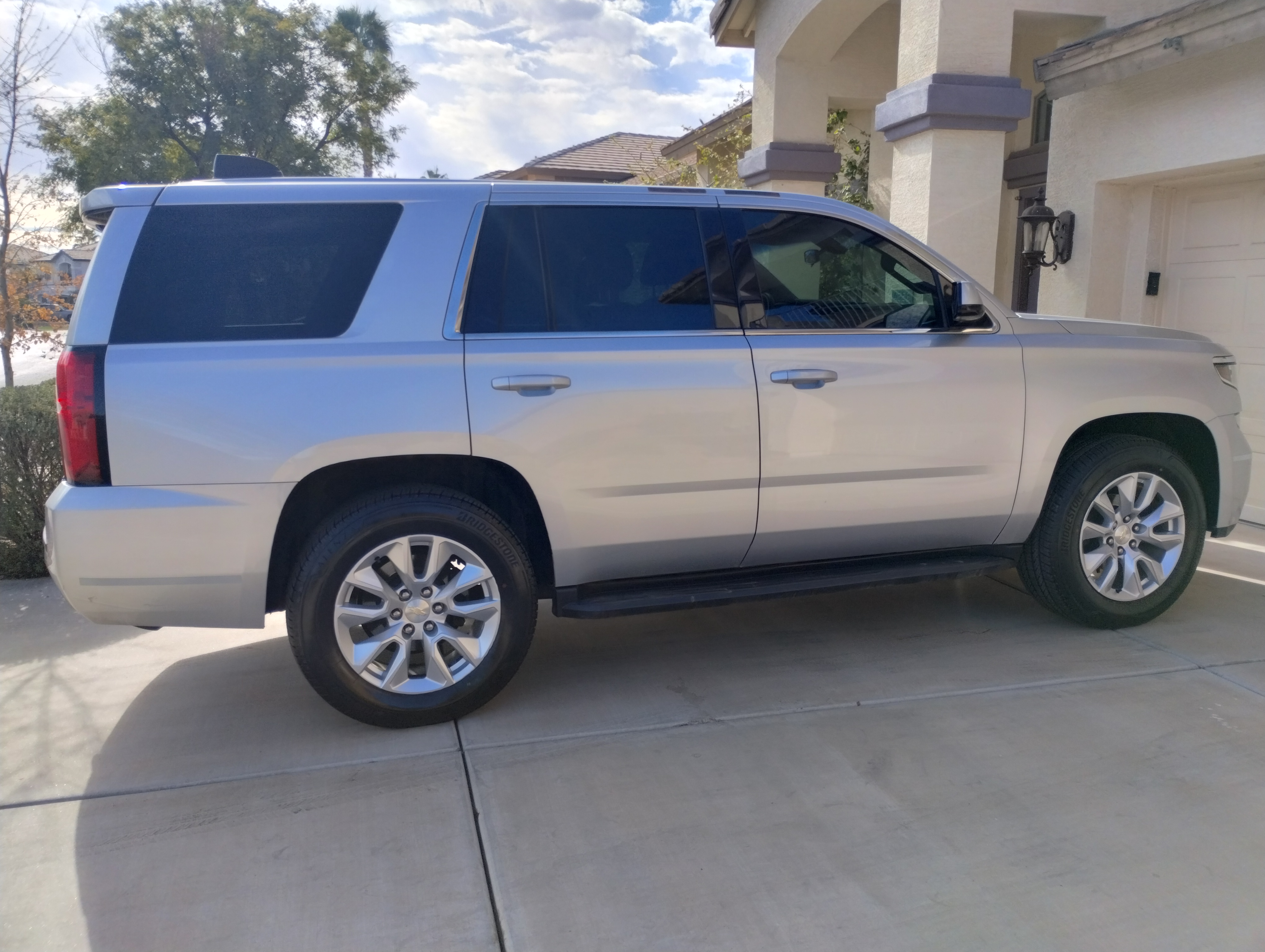 Used 2020 Chevrolet Tahoe 4WD w/ Remote Keyless Entry Package image 6
