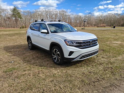 Used 2023 Volkswagen Atlas SEL image 1