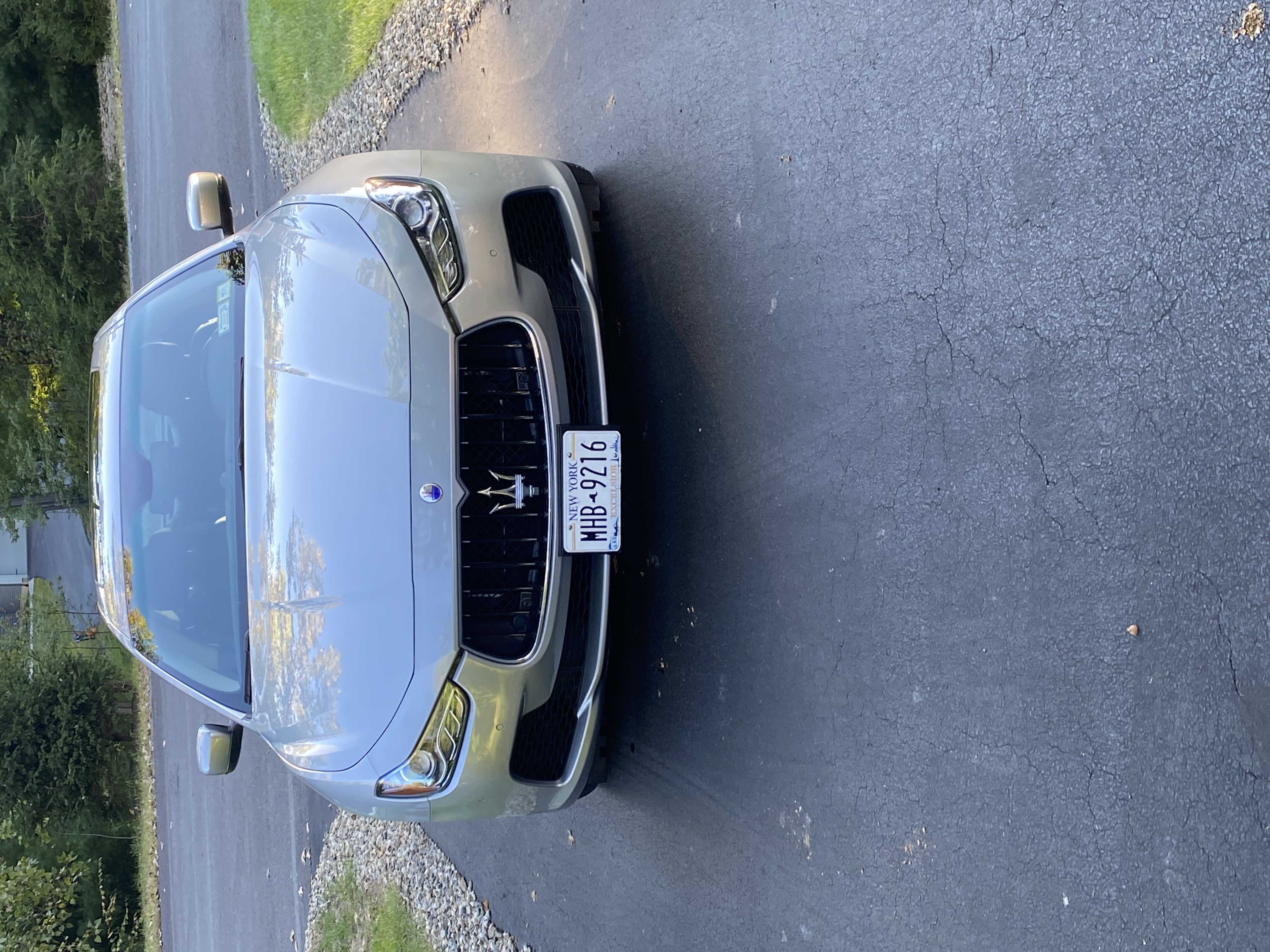 Used 2014 Maserati Ghibli S Q4 AWD/4WD image 2