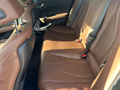 Used 2022 Acura TLX w/ Technology Package image 9