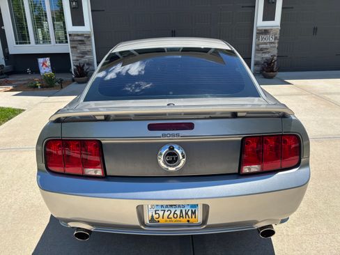 Used 2008 Ford Mustang GT Premium RWD image 4