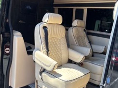 Used 2021 Mercedes-Benz Sprinter 2500 image 12