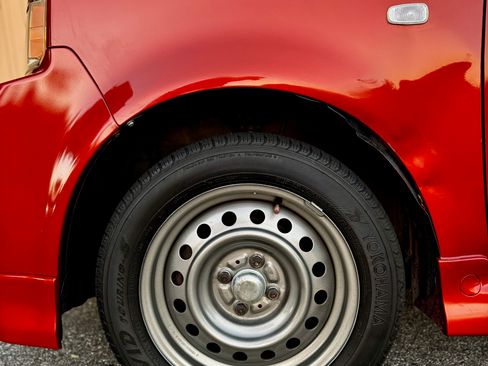 Used 2004 Scion xB image 10