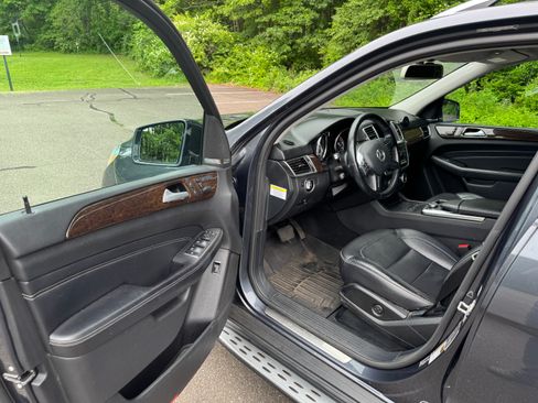 Used 2014 Mercedes-Benz ML 350 4MATIC image 19