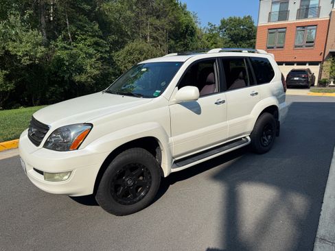 Used 2008 Lexus GX 470 AWD/4WD image 2