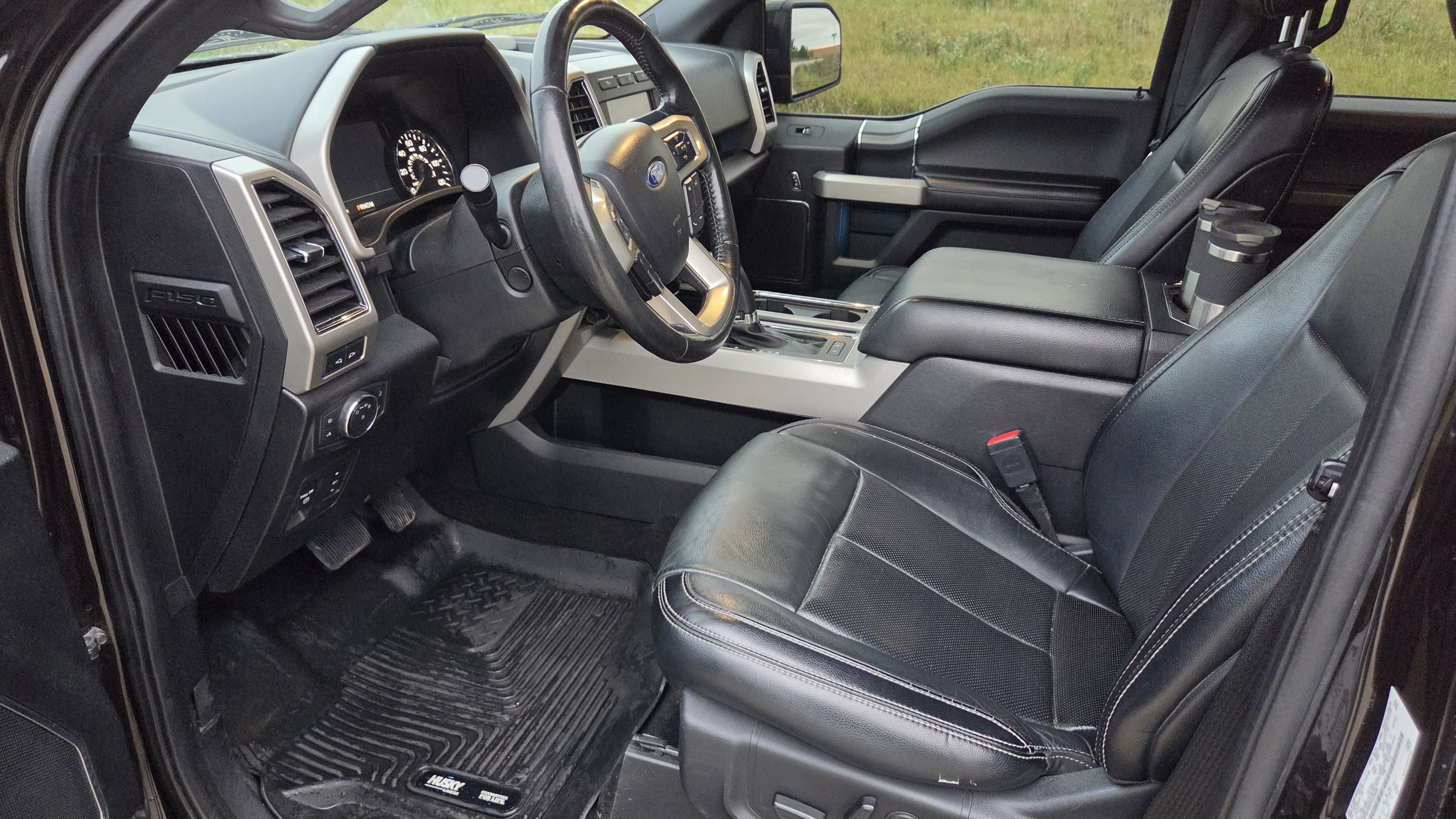 Used 2019 Ford F150 Lariat w/ Equipment Group 502A Luxury AWD/4WD image 13
