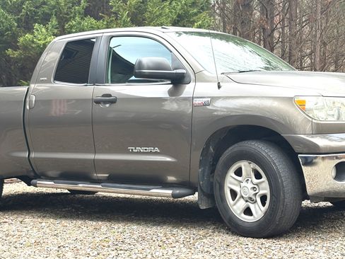 Used 2010 Toyota Tundra 2WD Double Cab image 4