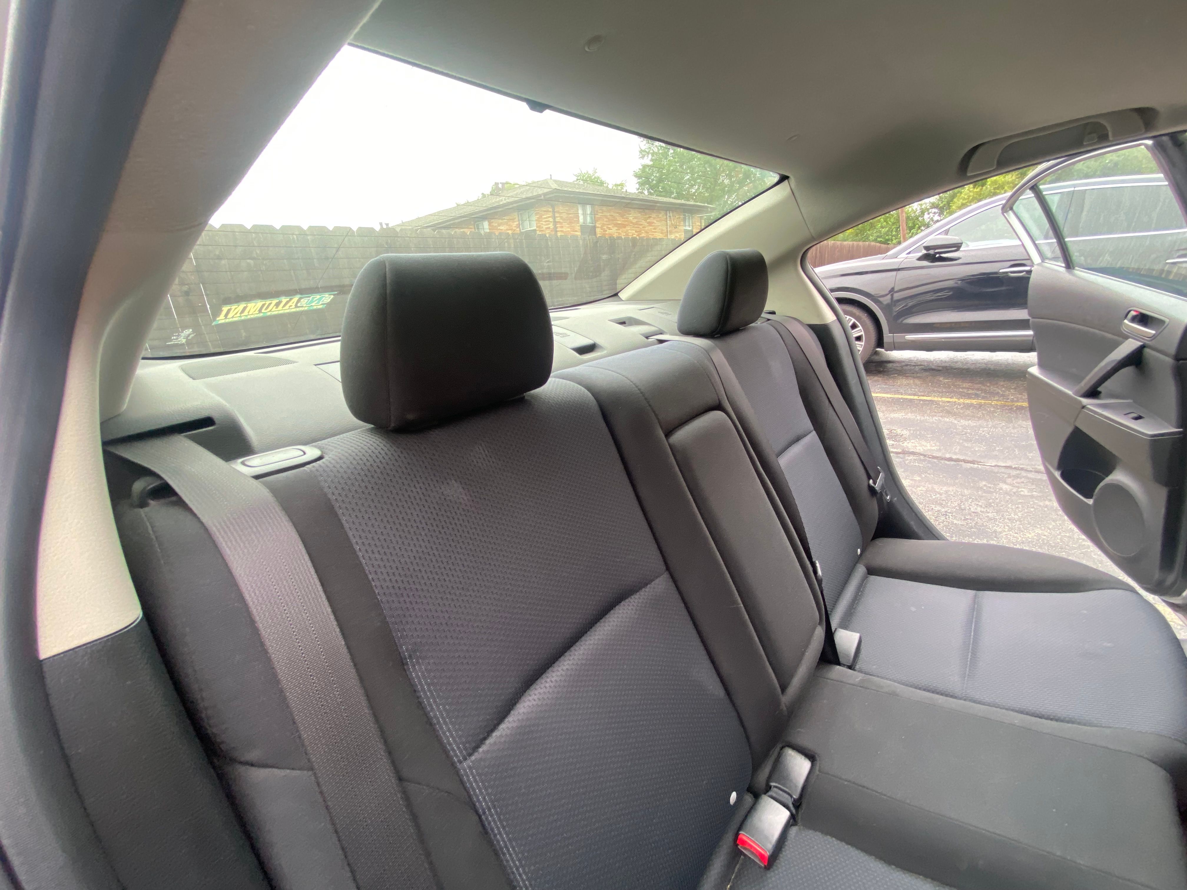 Used 2011 MAZDA MAZDA3 i Touring FWD image 12