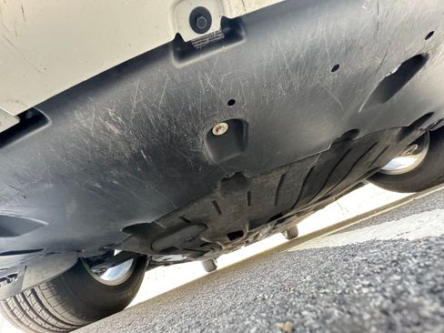 Used 2017 Chrysler Pacifica Touring-L Plus w/ Advanced Safetytec Group image 17