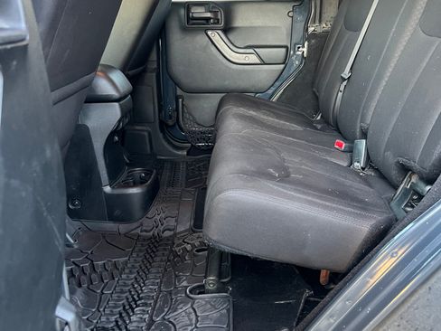 Used 2017 Jeep Wrangler Unlimited Sport w/ Quick Order Package 24S image 13