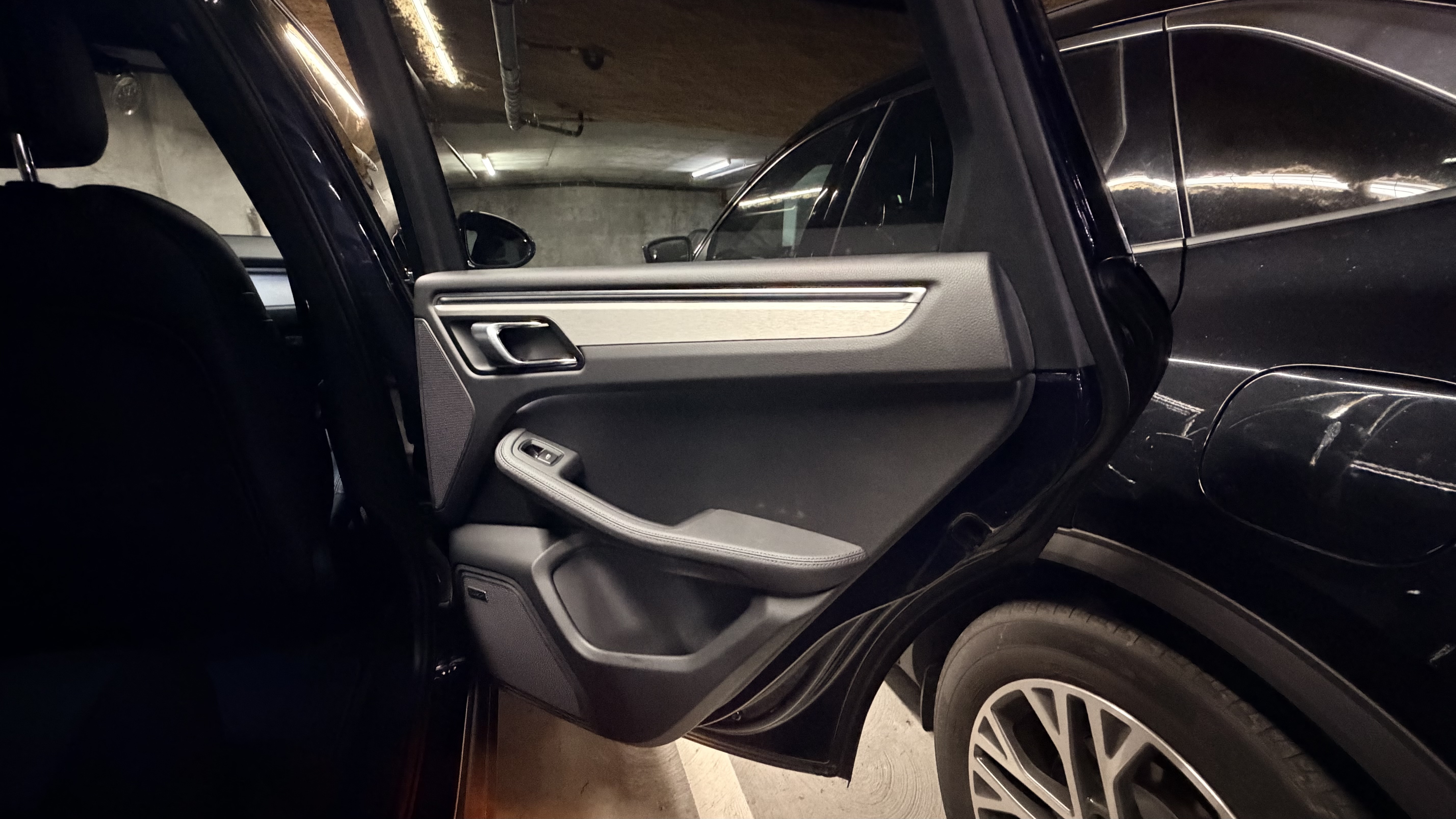 Used 2021 Porsche Macan S AWD/4WD image 21