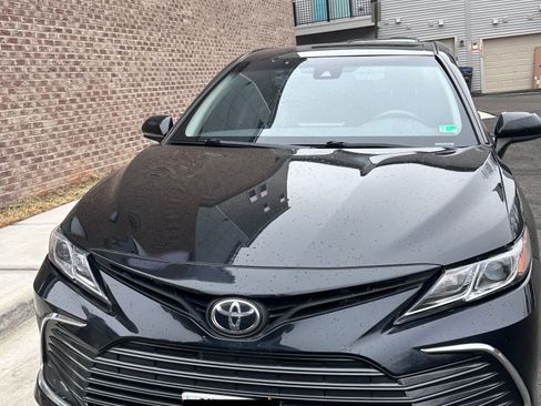 Used 2022 Toyota Camry LE image 6