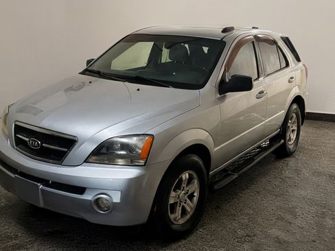 Used 2006 Kia Sorento 4WD image 2