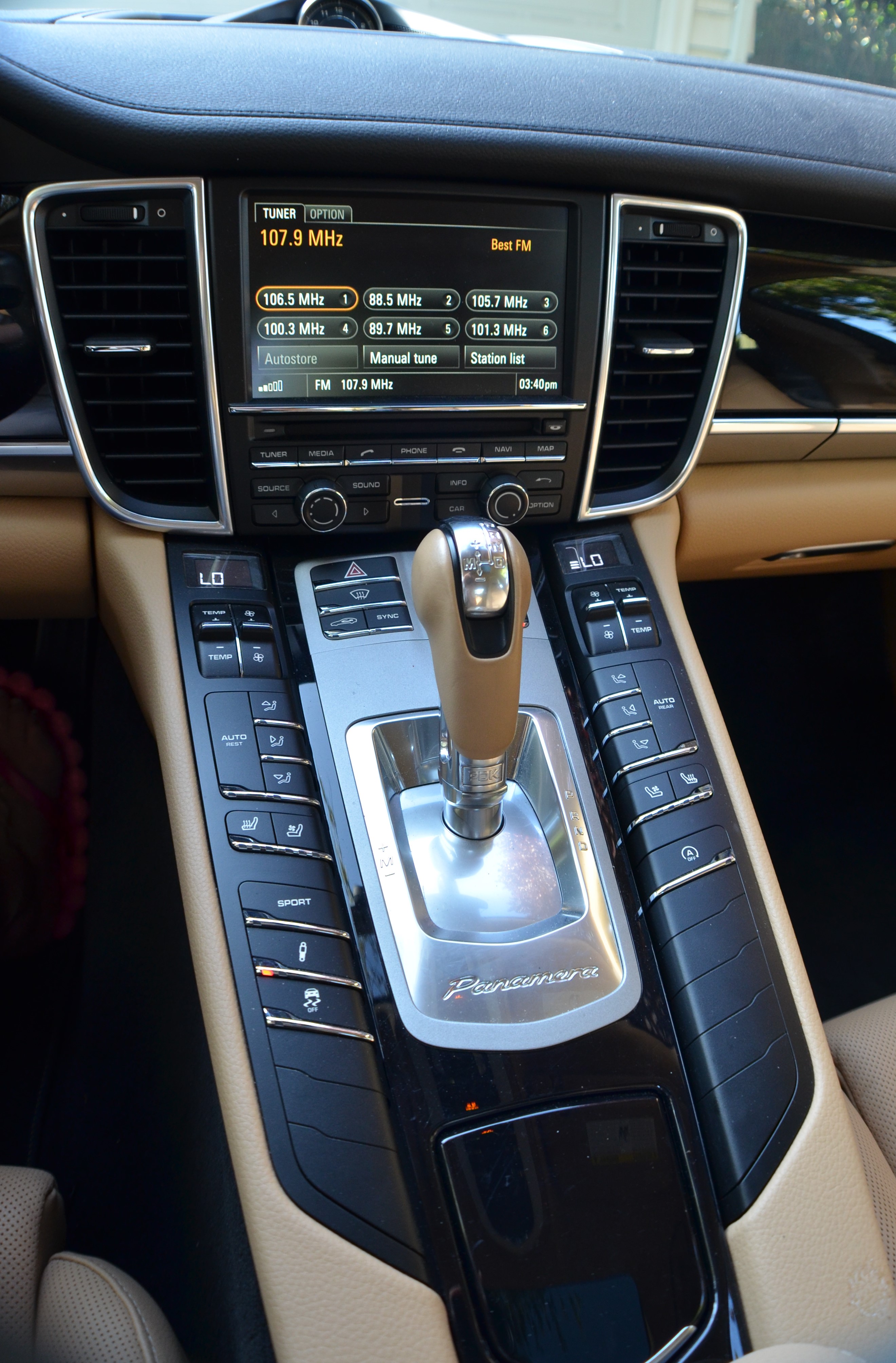 Used 2016 Porsche Panamera 4 Edition AWD/4WD image 17