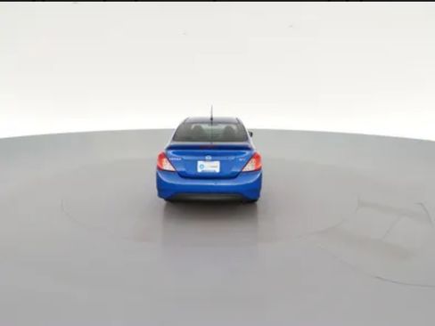 Used 2016 Nissan Versa SV FWD image 6
