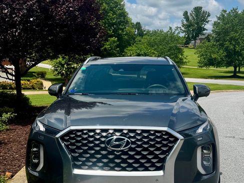 Used 2021 Hyundai Palisade Calligraphy FWD image 2