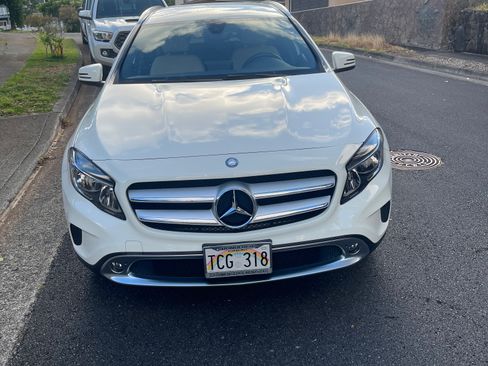 Used 2017 Mercedes-Benz GLA 250 image 1