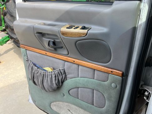 Used 1999 Ford E-250 and Econoline 250 Extended image 15