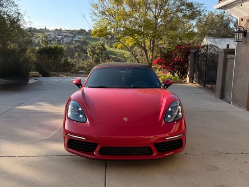 Used 2022 Porsche 718 Boxster image 5