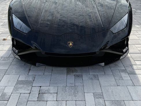 Used 2021 Lamborghini Huracan EVO image 31