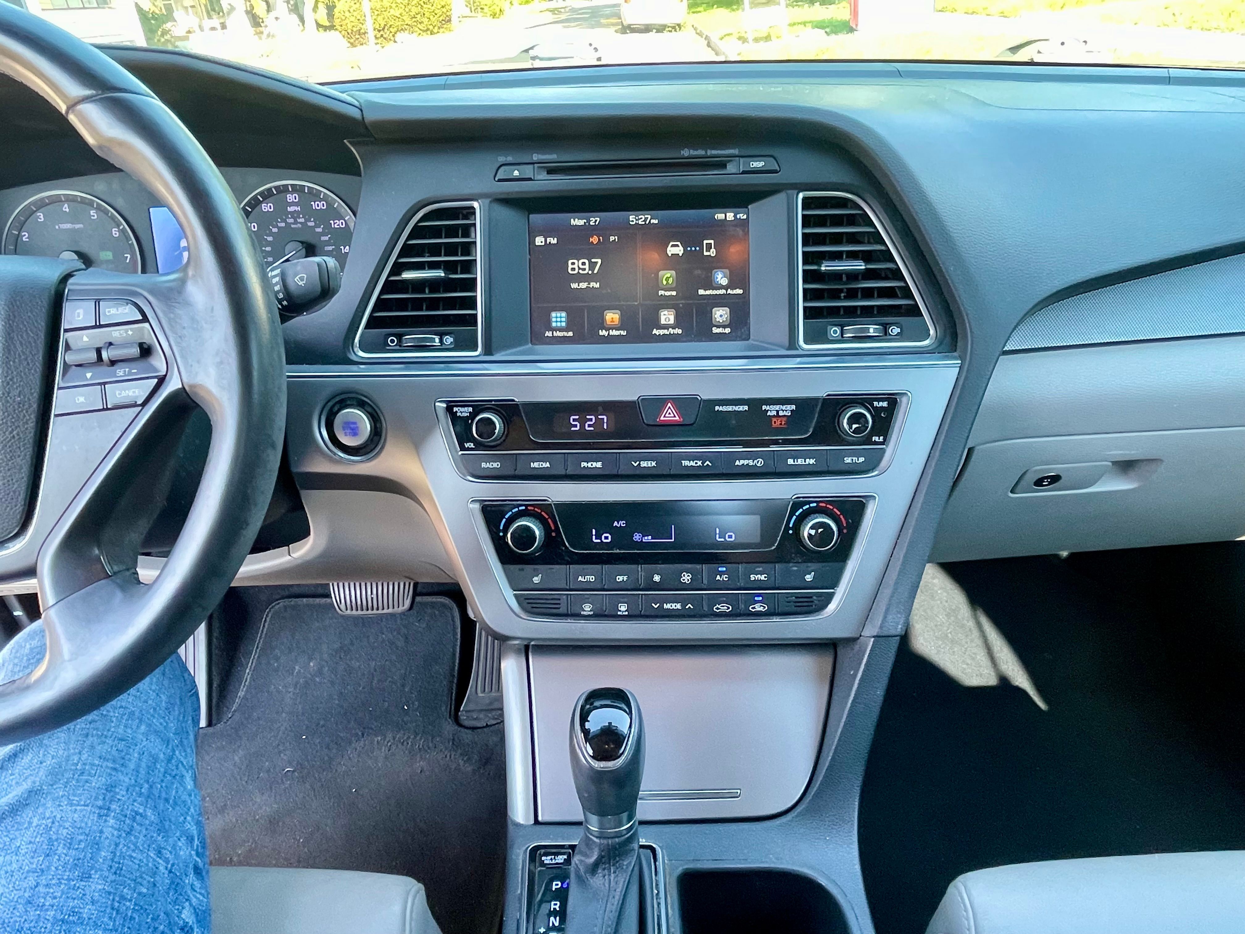 Used 2016 Hyundai Sonata Sport w/ Option Group 02 FWD image 12