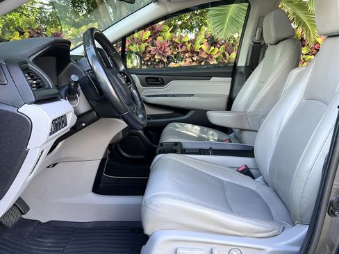 Used 2019 Honda Odyssey Touring image 10