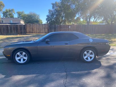 Used 2014 Dodge Challenger SXT