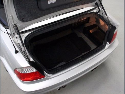 Used 2006 BMW M3 Convertible image 13