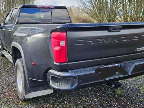 Used 2020 Chevrolet Silverado 3500 High Country image 4