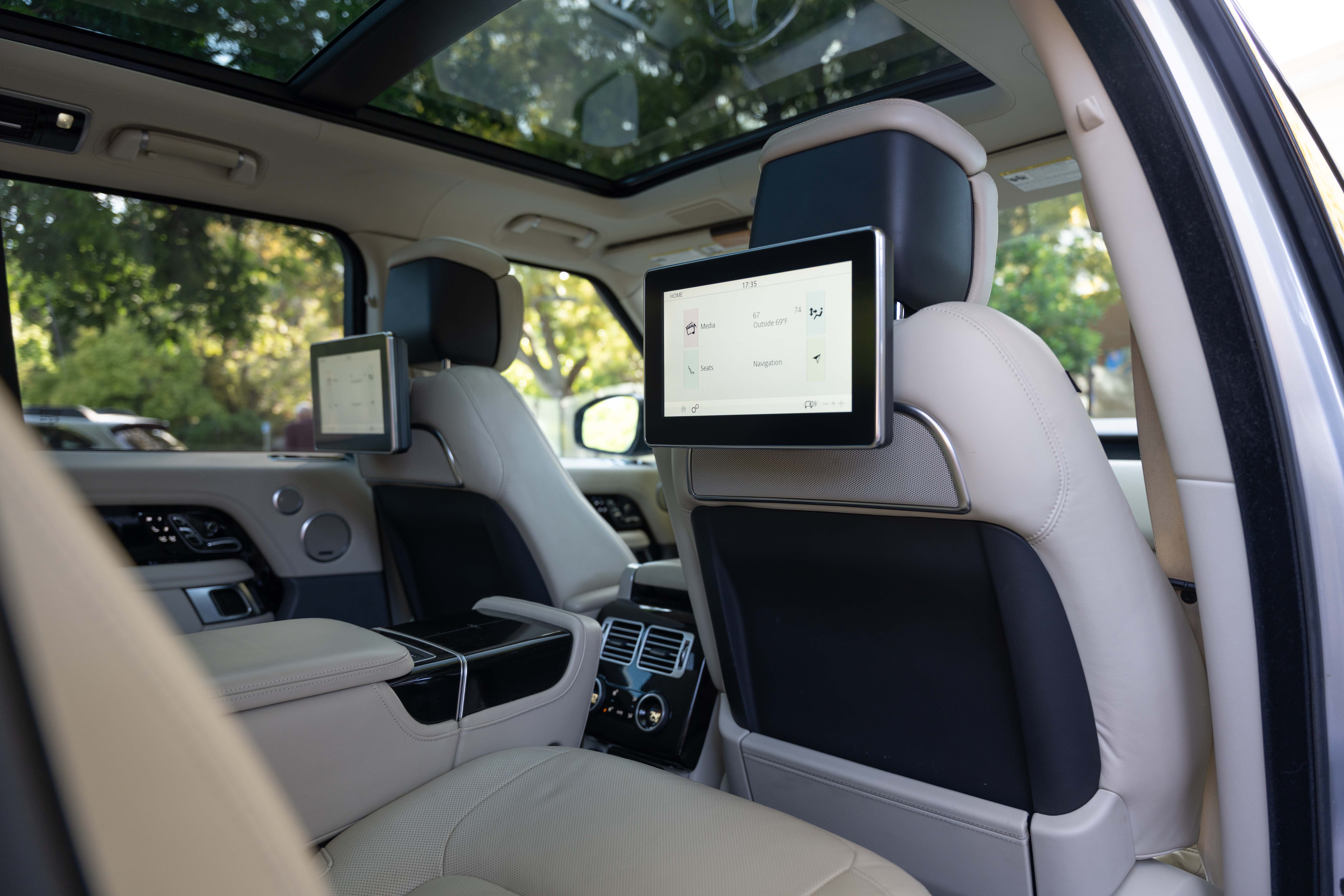 Used 2018 Land Rover Range Rover Autobiography AWD/4WD image 15