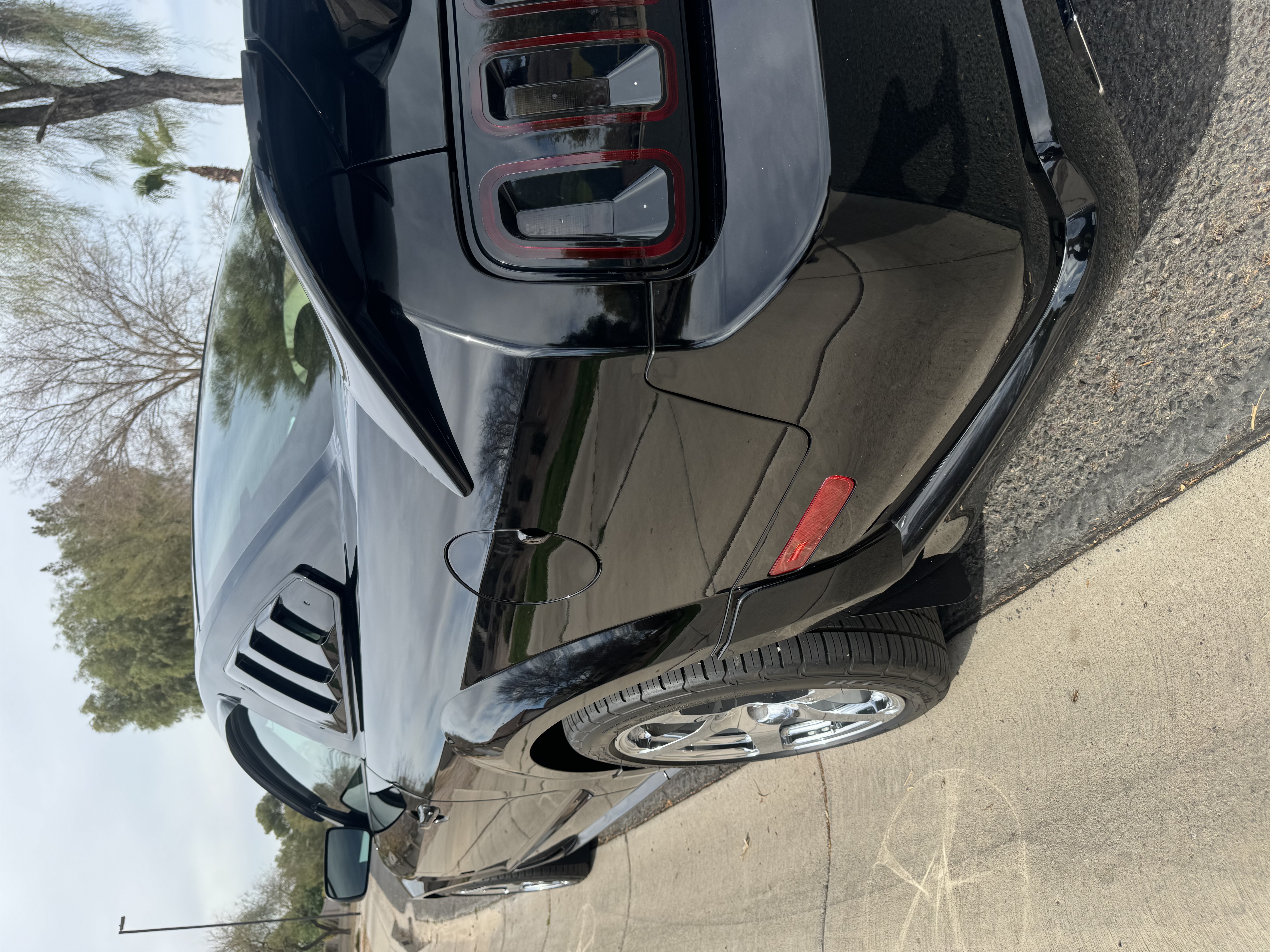 Used 2007 Ford Mustang GT Premium RWD image 2