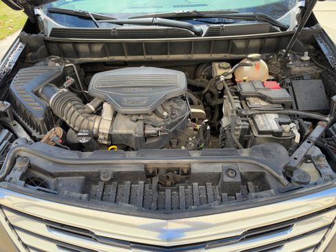 Used 2018 Cadillac XT5 Luxury image 6