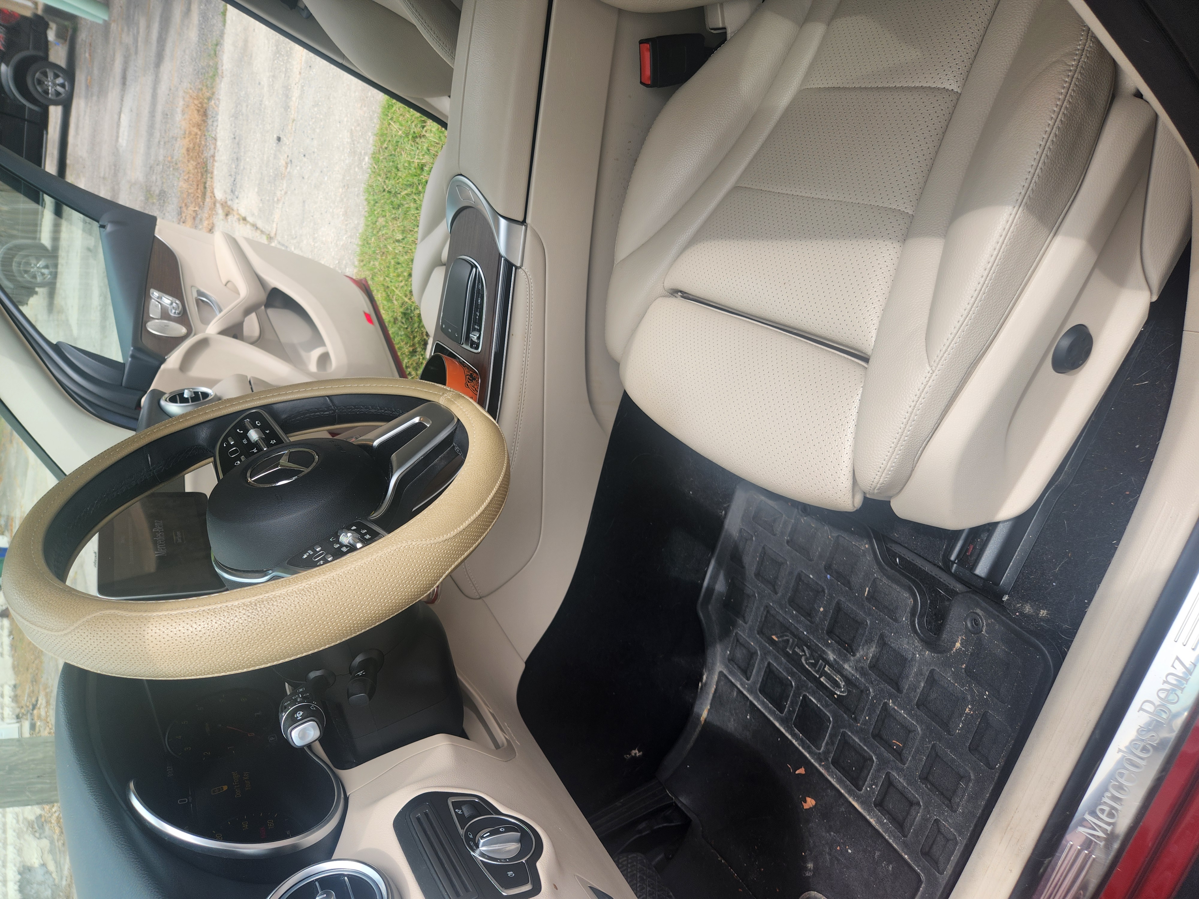 Used 2021 Mercedes-Benz GLC 300 image 11