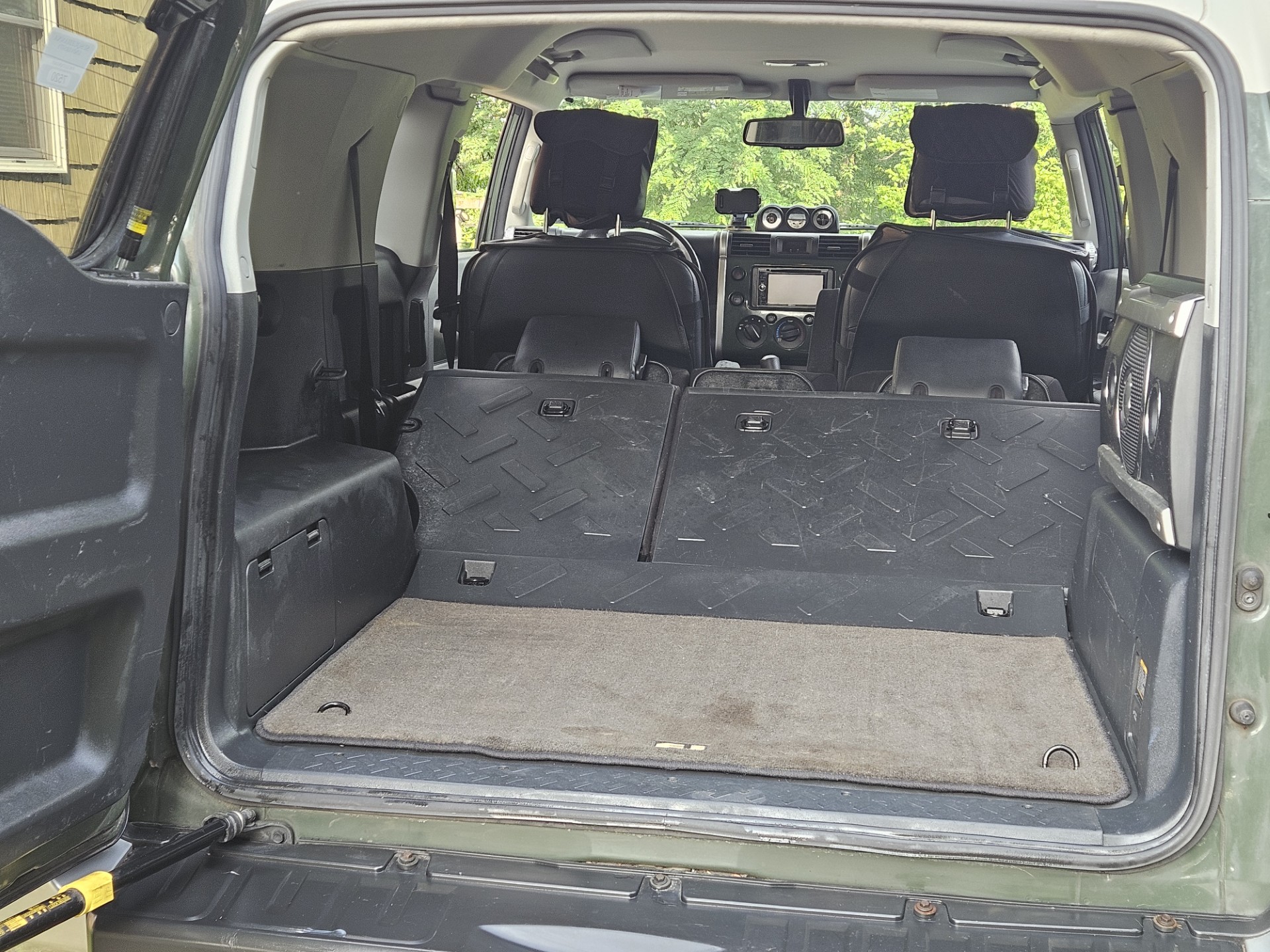 Used 2012 Toyota FJ Cruiser 4WD w/ Upgrade Pkg image 10