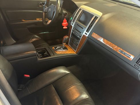 Used 2009 Cadillac STS V8 image 9