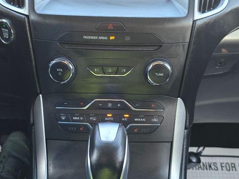 Used 2015 Ford Edge SEL w/ Equipment Group 201A image 17