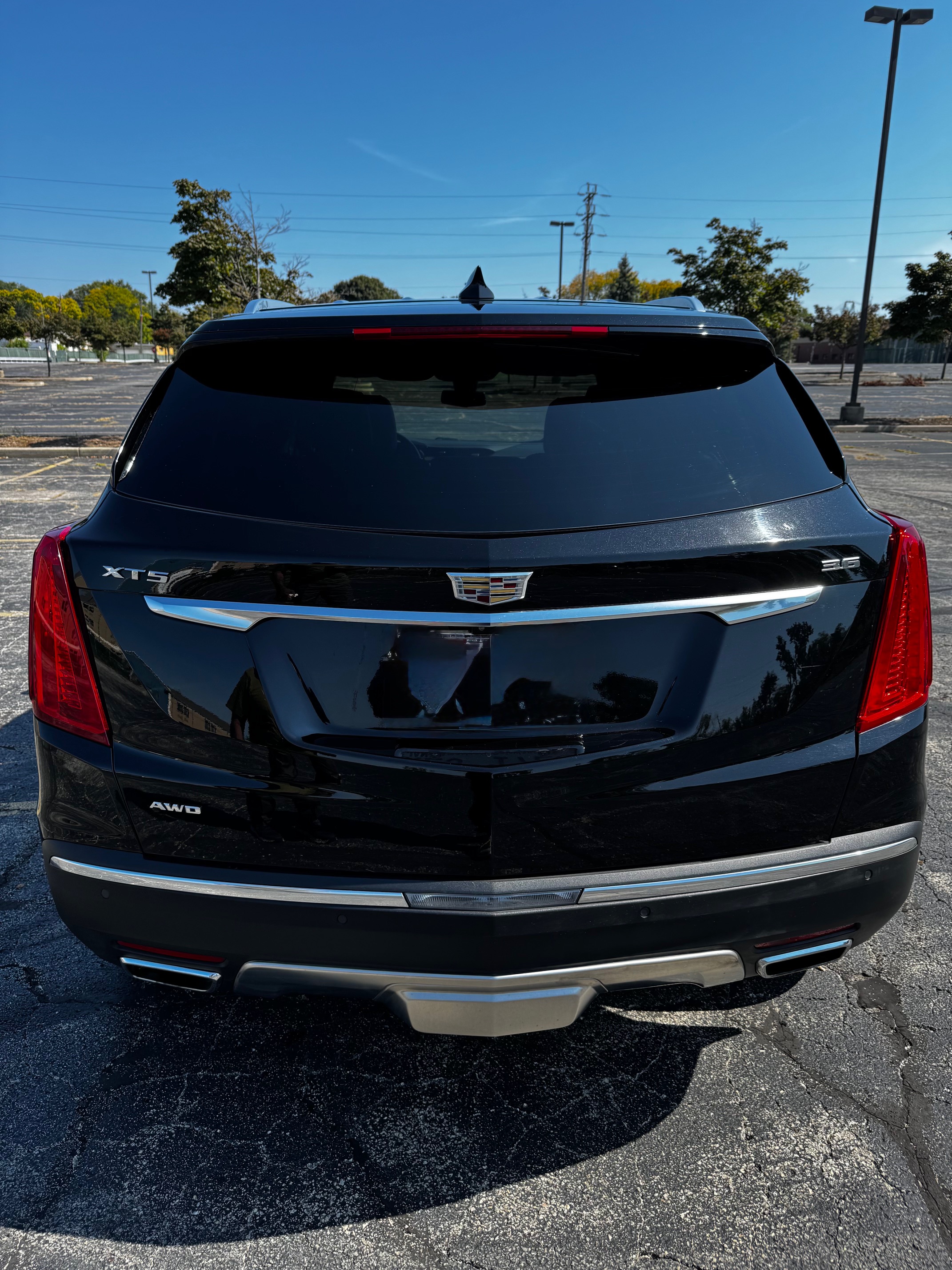 Used 2017 Cadillac XT5 Platinum AWD/4WD image 5