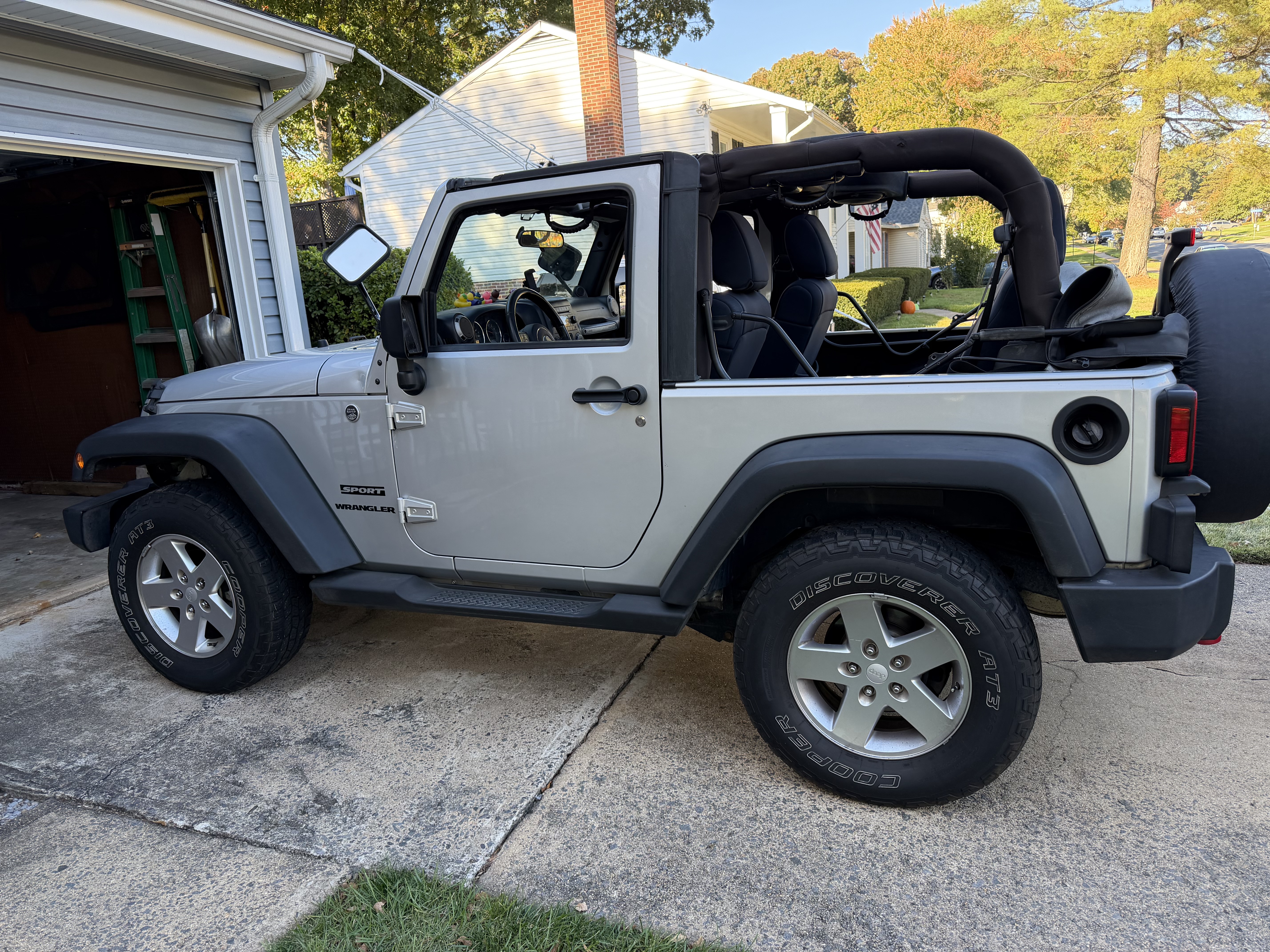 Used 2012 Jeep Wrangler Sport AWD/4WD image 8