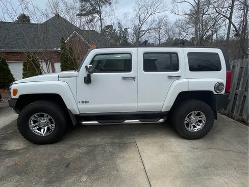 Used 2006 HUMMER H3 image 8