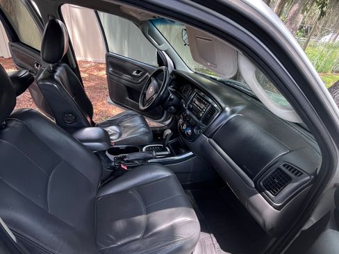 Used 2006 MAZDA Tribute s w/ Package 2 FWD image 17