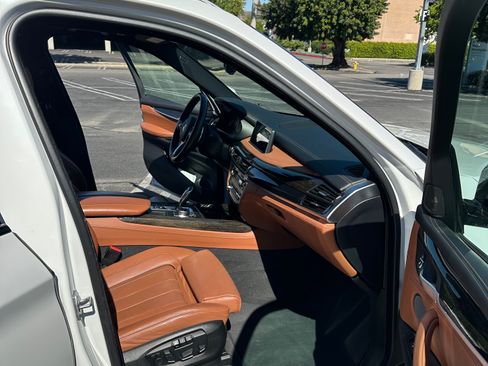 Used 2018 BMW X5 xDrive40e image 24