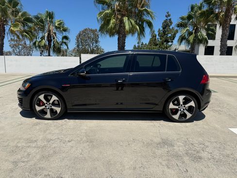 Used 2017 Volkswagen GTI Autobahn FWD image 2